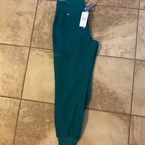 Hunter Green Figs Joggers EUC S/P